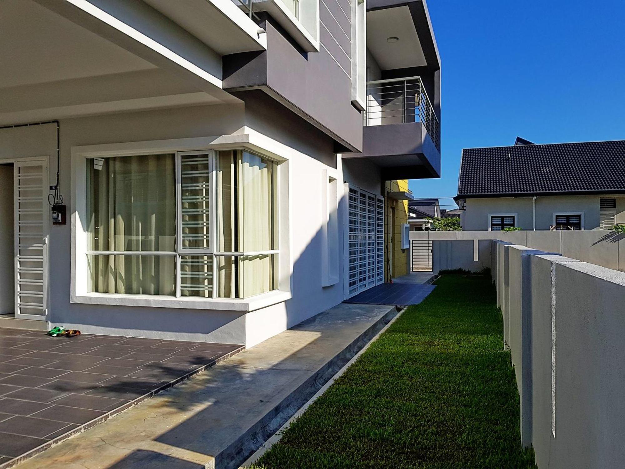 Selendang In Krubong Near Std Hang Jebat, Mitc & Utem Malacca Exterior photo